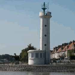 Le phare du Hourdel en baie de Somme 